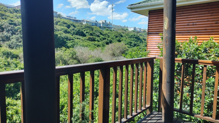 6 Bedroom Property for Sale in Nature On Sea Western Cape